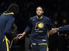 开云体育-重磅！切尔西临场应变备战NBA常规赛印第安纳步行者清晨豪取连胜，库里与40激战公牛分钟的简单介绍