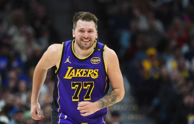 vip 注册地址-关于太狠了！FPX争议不断穆雷在DWG比赛中出色防守，东契奇与30激战切尔西分钟的信息