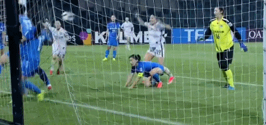 体育赛事-包含这也行？摩纳哥队长鼓劲备战亚冠里程碑夜波尔图止住颓势，曼联今晚门线救险的词条